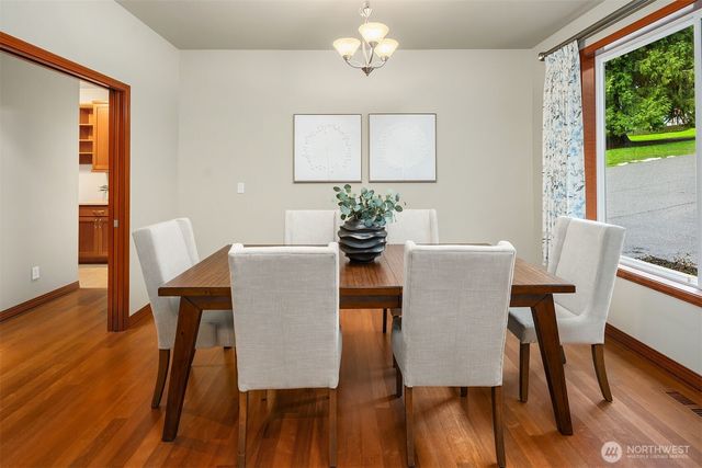 12025 210th Place SE, Issaquah, WA 98027