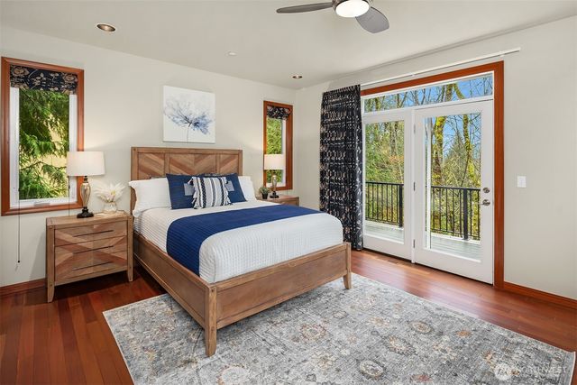 12025 210th Place SE, Issaquah, WA 98027