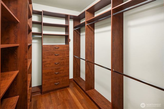 12025 210th Place SE, Issaquah, WA 98027