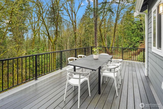 12025 210th Place SE, Issaquah, WA 98027