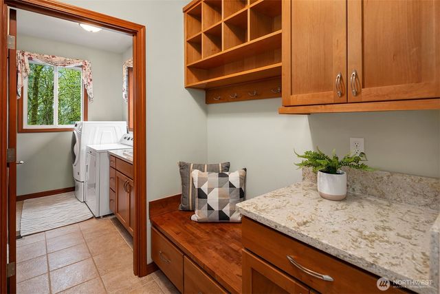 12025 210th Place SE, Issaquah, WA 98027