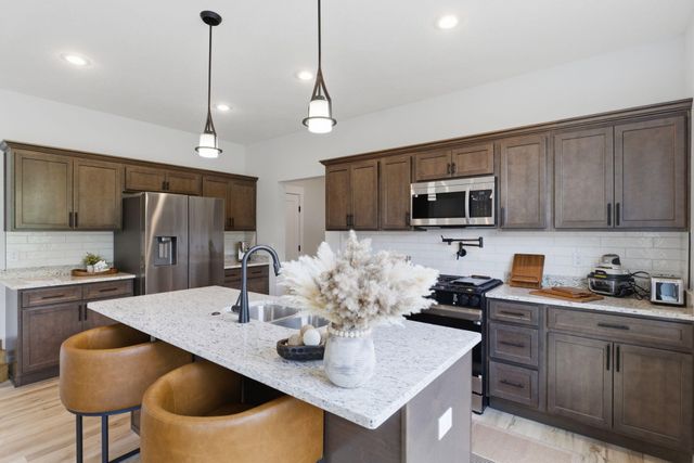5341 S Dayton Avenue, Springfield, MO 65810