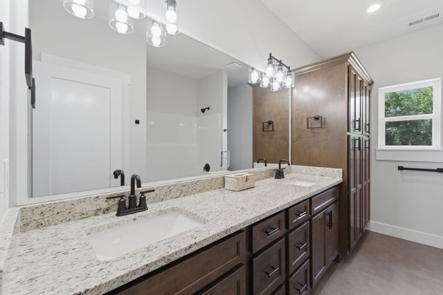5341 S Dayton Avenue, Springfield, MO 65810