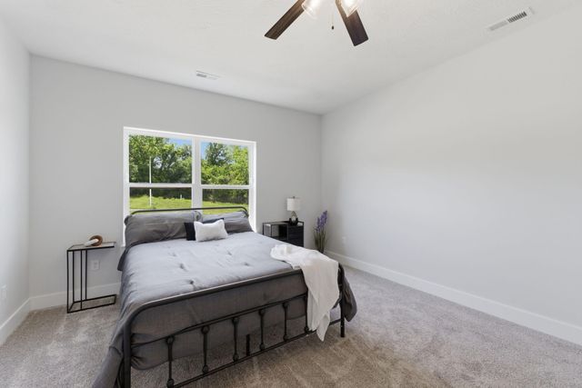 5341 S Dayton Avenue, Springfield, MO 65810