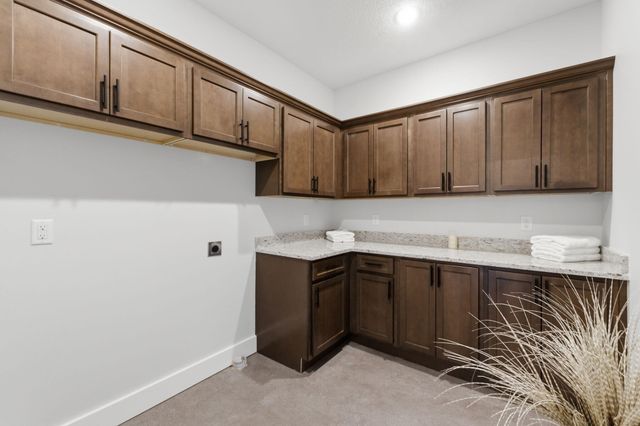 5341 S Dayton Avenue, Springfield, MO 65810