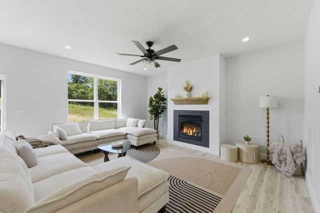 5341 S Dayton Avenue, Springfield, MO 65810