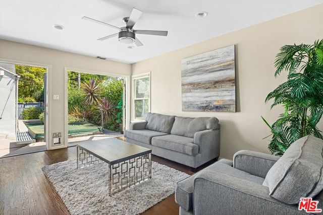 449 Westbourne Drive, West Hollywood, CA 90048