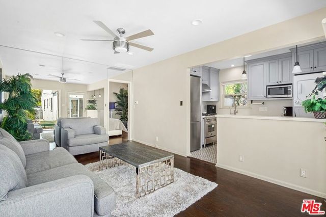 449 Westbourne Drive, West Hollywood, CA 90048