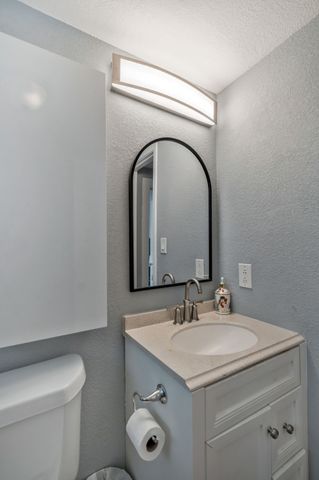 519 Taylor Street, Arlington, TX 76011