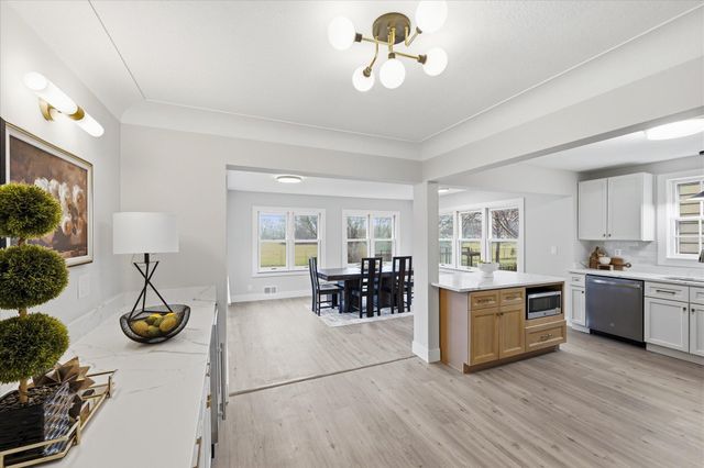 5829 12th Avenue S, Minneapolis, MN 55417