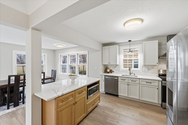 5829 12th Avenue S, Minneapolis, MN 55417