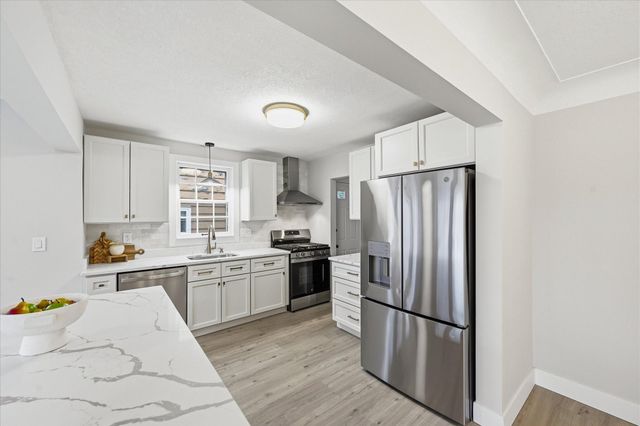 5829 12th Avenue S, Minneapolis, MN 55417