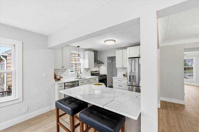 5829 12th Avenue S, Minneapolis, MN 55417