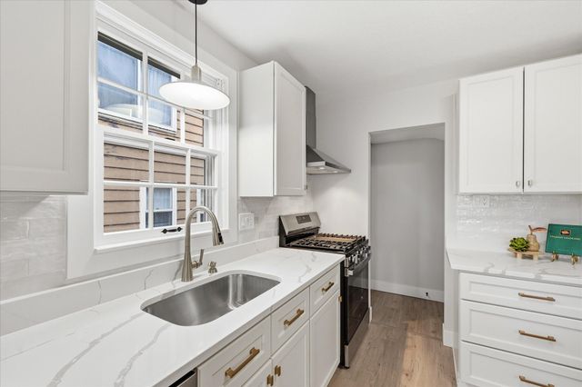 5829 12th Avenue S, Minneapolis, MN 55417