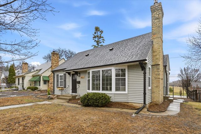 5829 12th Avenue S, Minneapolis, MN 55417