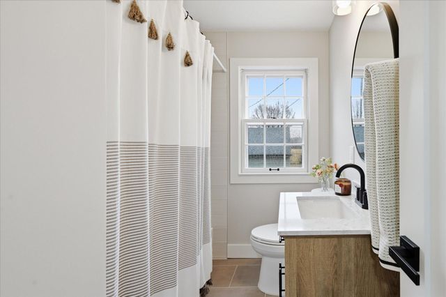 5829 12th Avenue S, Minneapolis, MN 55417