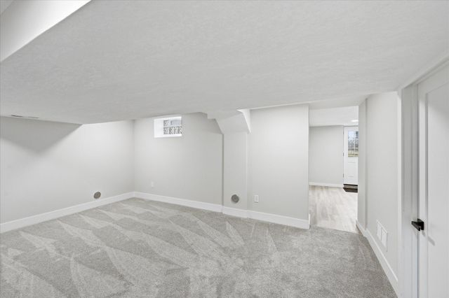 5829 12th Avenue S, Minneapolis, MN 55417