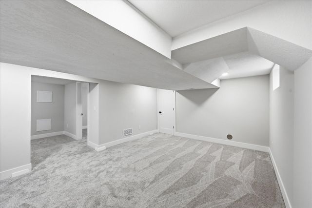 5829 12th Avenue S, Minneapolis, MN 55417