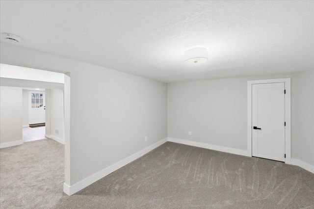 5829 12th Avenue S, Minneapolis, MN 55417