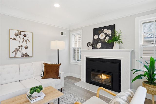 5829 12th Avenue S, Minneapolis, MN 55417