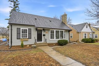 5829 12th Avenue S, Minneapolis, MN 55417