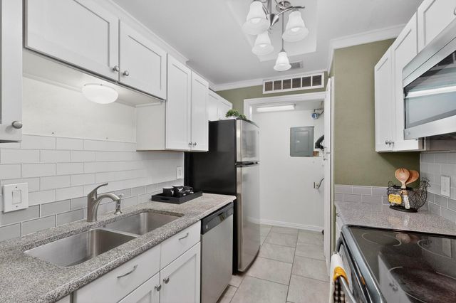 8404 Forest Lane 1305, Dallas, TX 75243