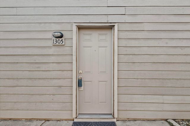 8404 Forest Lane 1305, Dallas, TX 75243