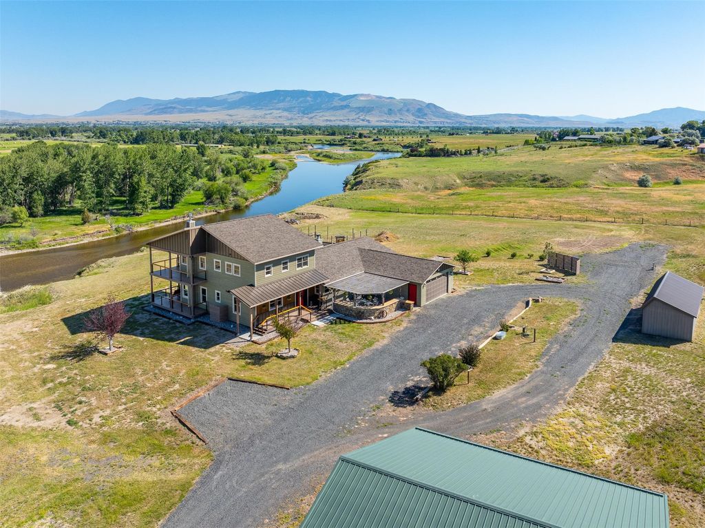 915 Point Of Rocks Road, Whitehall, MT 59759