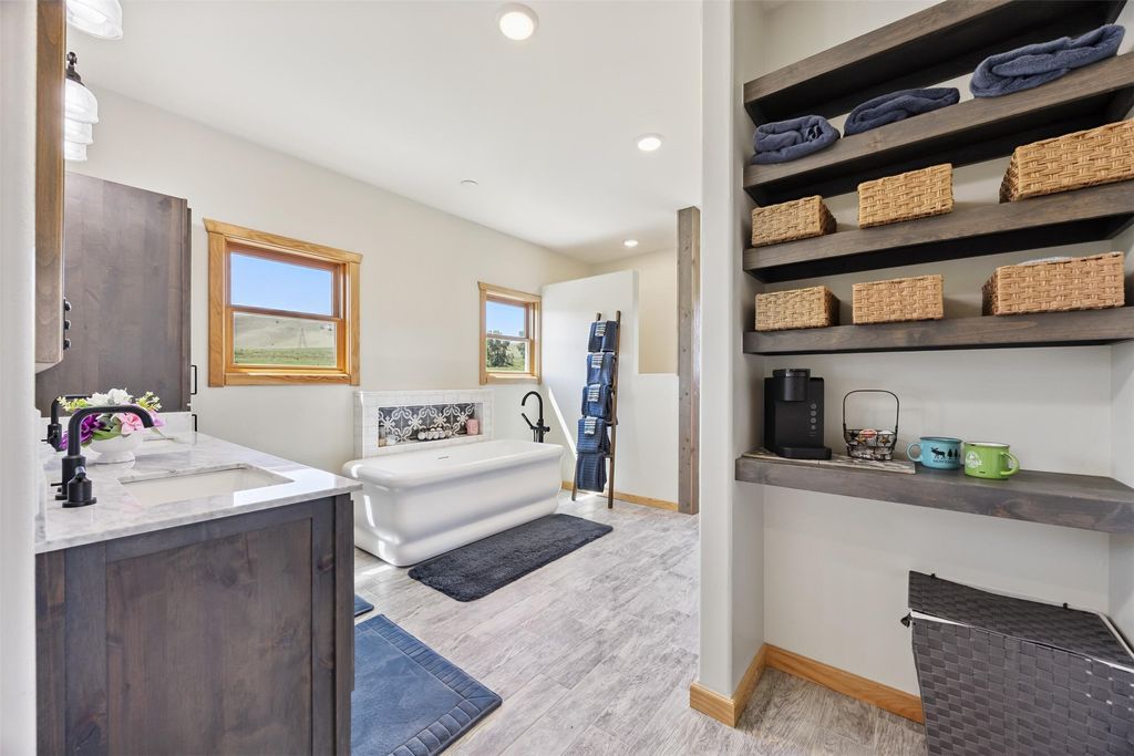 915 Point Of Rocks Road, Whitehall, MT 59759 photo 24