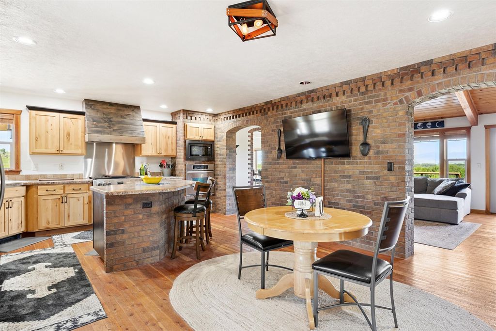 915 Point Of Rocks Road, Whitehall, MT 59759 photo 37