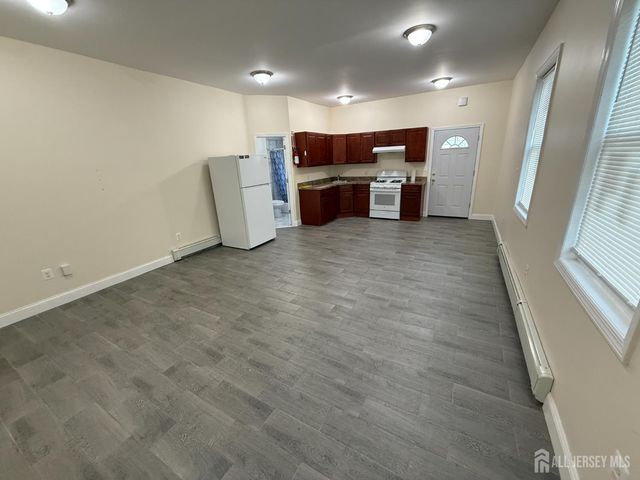 147 S Pine Avenue A, South Amboy, NJ 08879