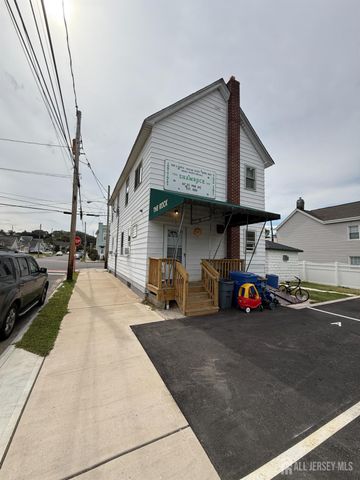 147 S Pine Avenue A, South Amboy, NJ 08879