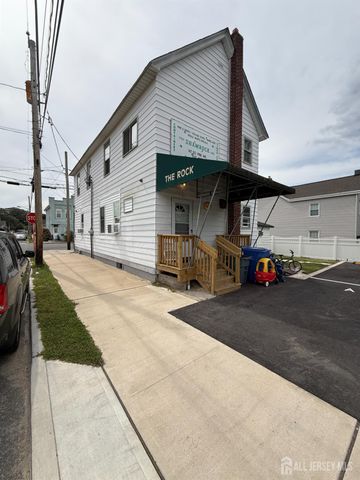 147 S Pine Avenue A, South Amboy, NJ 08879