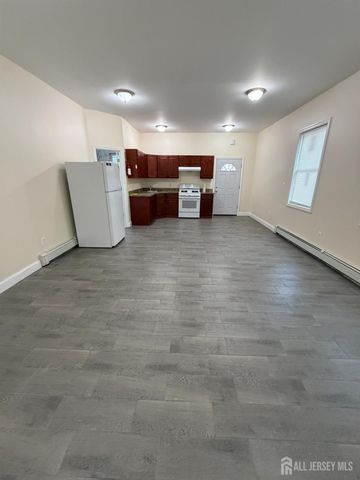 147 S Pine Avenue A, South Amboy, NJ 08879