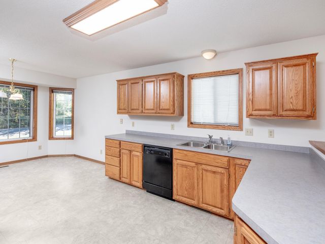 1630 Mackubin Street, Saint Paul, MN 55117