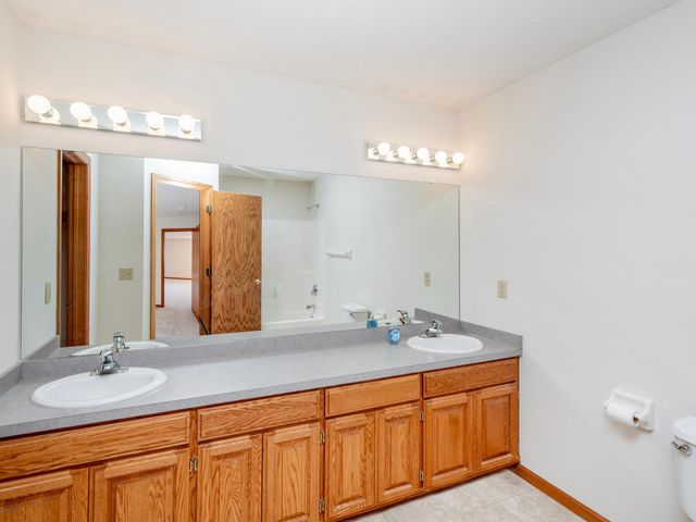 1630 Mackubin Street, Saint Paul, MN 55117