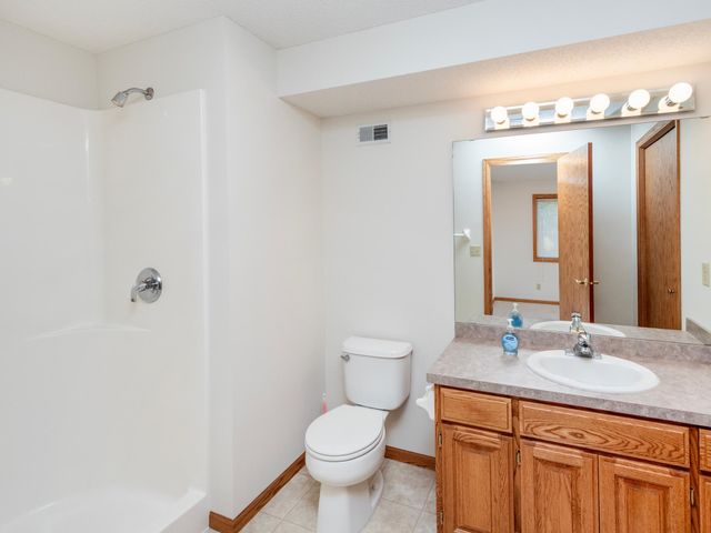 1630 Mackubin Street, Saint Paul, MN 55117