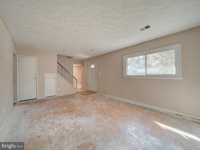 9303 KIMBARK AVE, Lanham, MD 20706