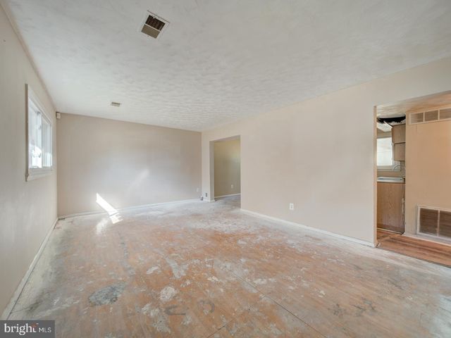 9303 KIMBARK AVE, Lanham, MD 20706