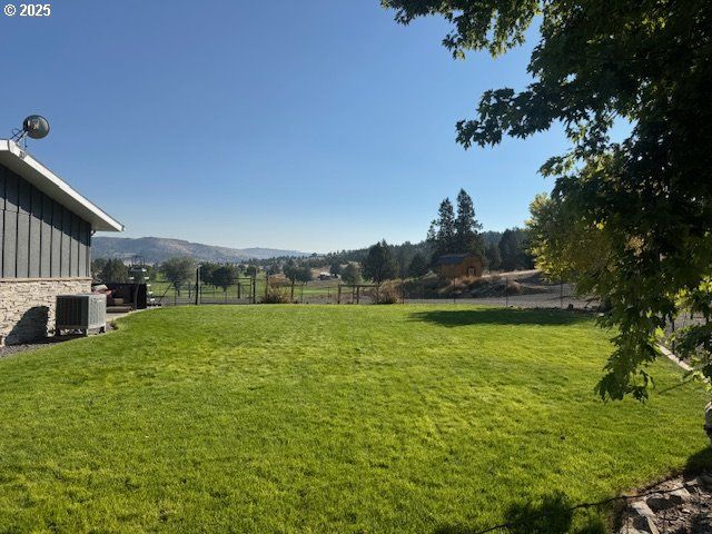 27637 LA COSTA Rd, John Day, OR 97845
