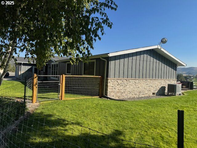 27637 LA COSTA Rd, John Day, OR 97845