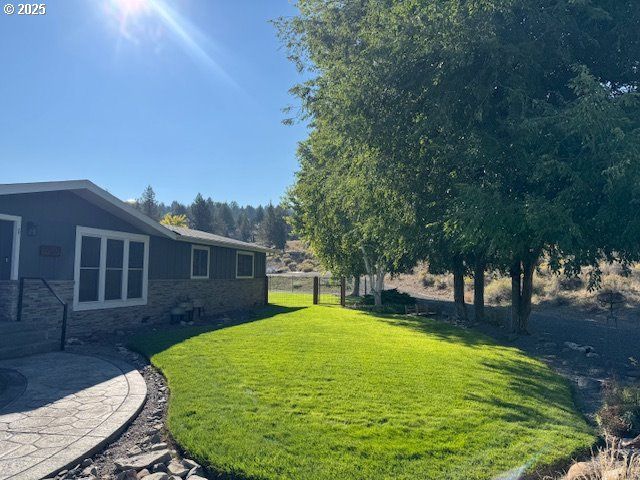 27637 LA COSTA Rd, John Day, OR 97845
