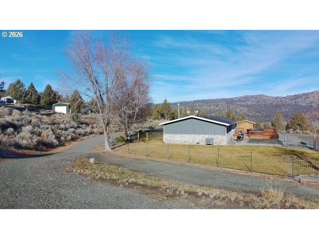 27637 LA COSTA Rd, John Day, OR 97845
