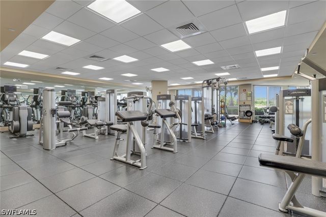 7117 Pelican Bay BLVD 16, Naples, FL 34108