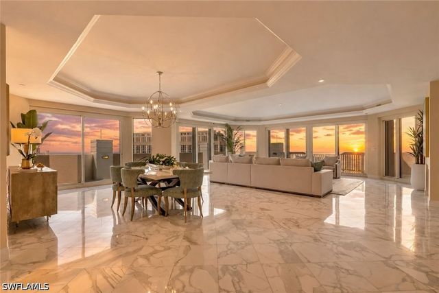 7117 Pelican Bay BLVD 16, Naples, FL 34108
