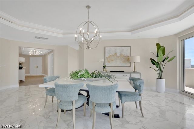 7117 Pelican Bay BLVD 16, Naples, FL 34108
