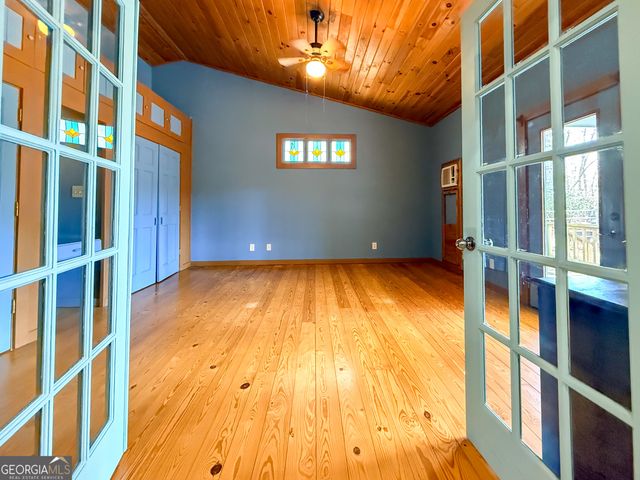 33 McNabb Lane, Clarkesville, GA 30523