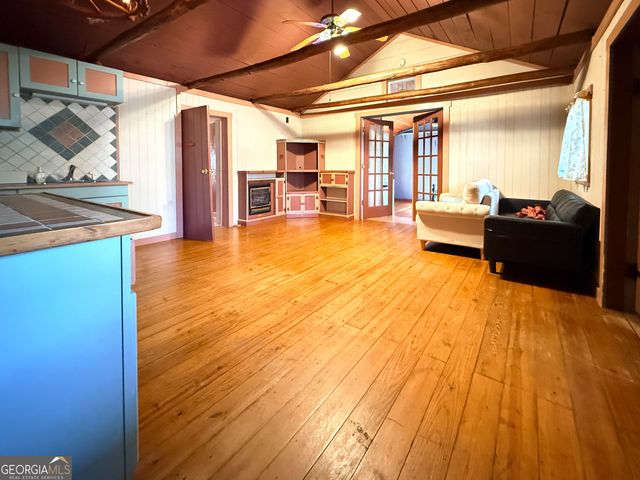 33 McNabb Lane, Clarkesville, GA 30523