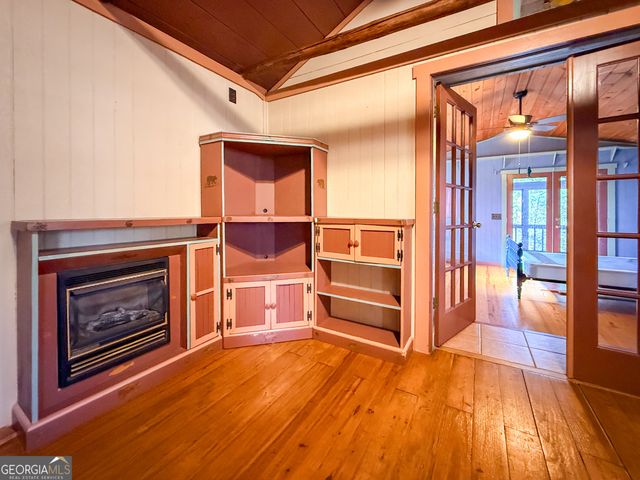 33 McNabb Lane, Clarkesville, GA 30523