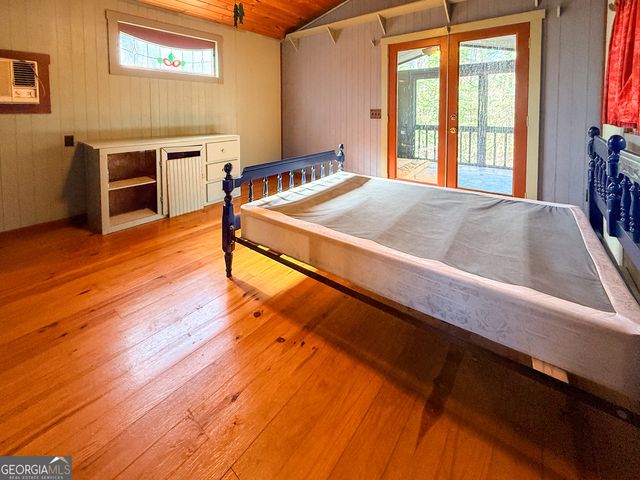33 McNabb Lane, Clarkesville, GA 30523